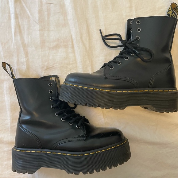 Dr. Martens Shoes - PLATFORM DR.MARTEN BOOTS 8.5